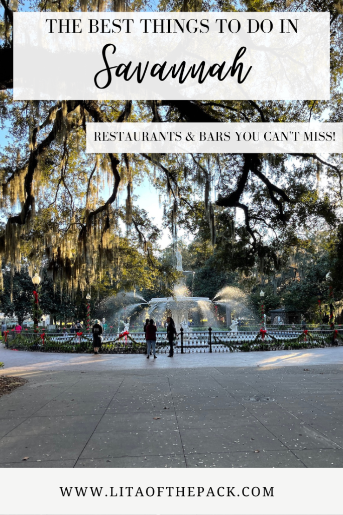 Forsyth Park with a picture of the fountain