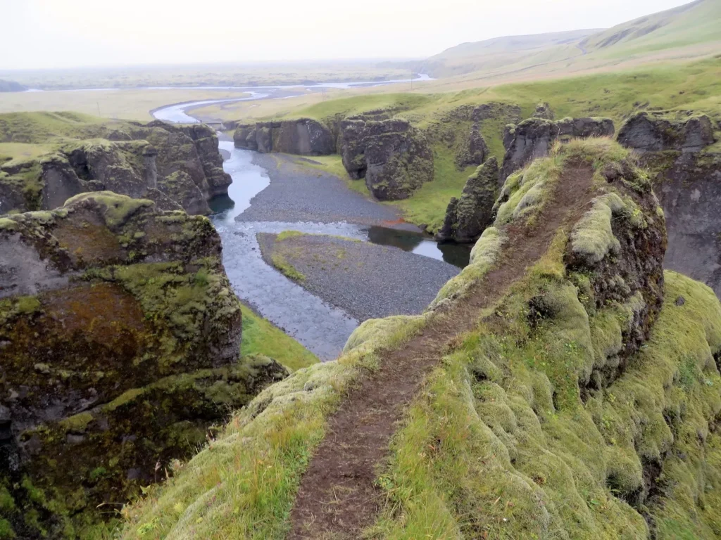 Fjadrargljufur with bright green landscape