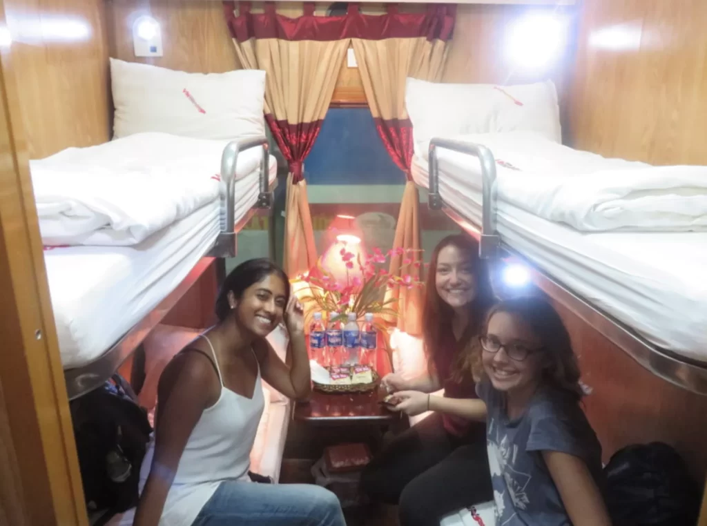 overnight train with girls on it to sapa
