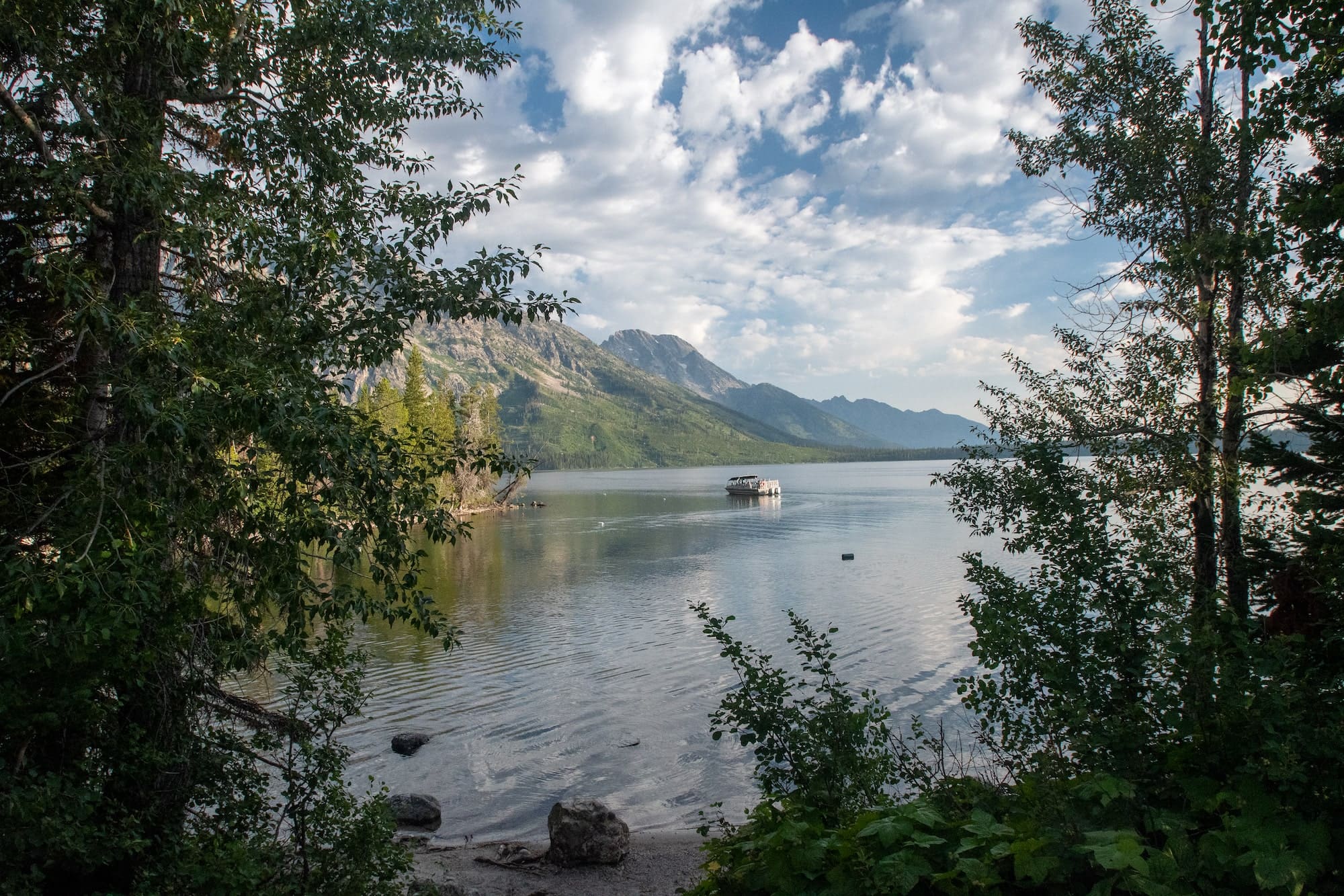 shuttle boat at jenny lake