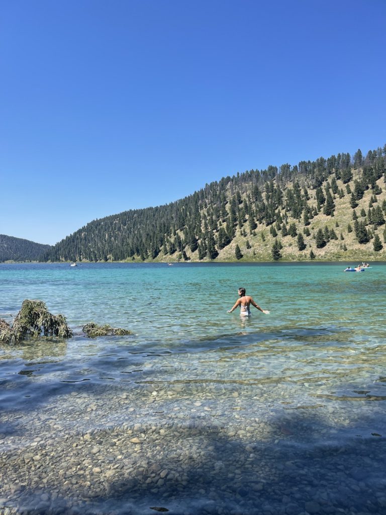 girl in cliff and wade lakes