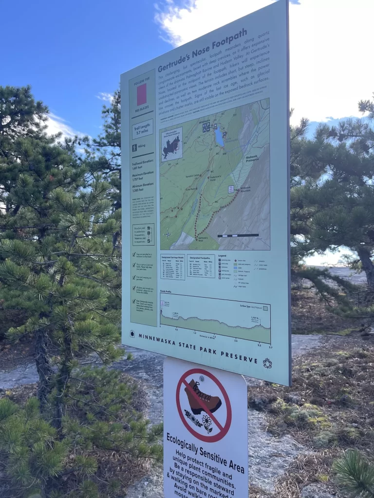 trail sign saying "Gertrude's Nose Footpath"