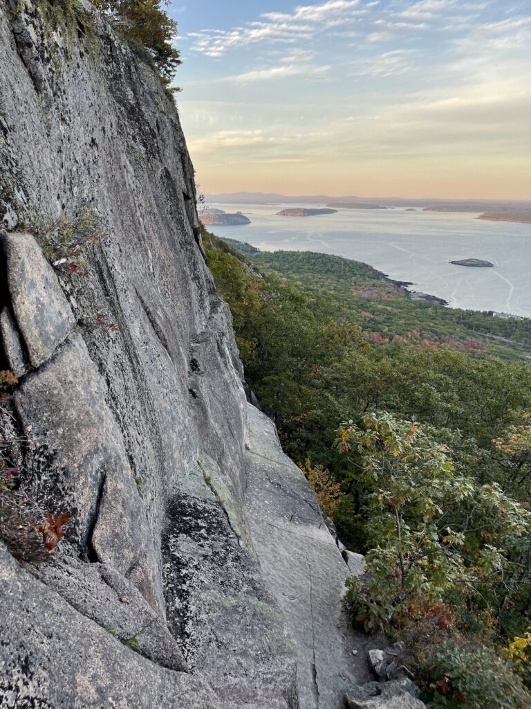 narrow ledge on the precipice loop trail