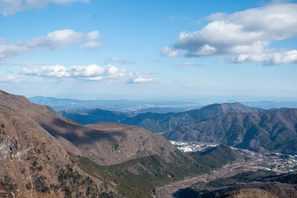 rolling mountains