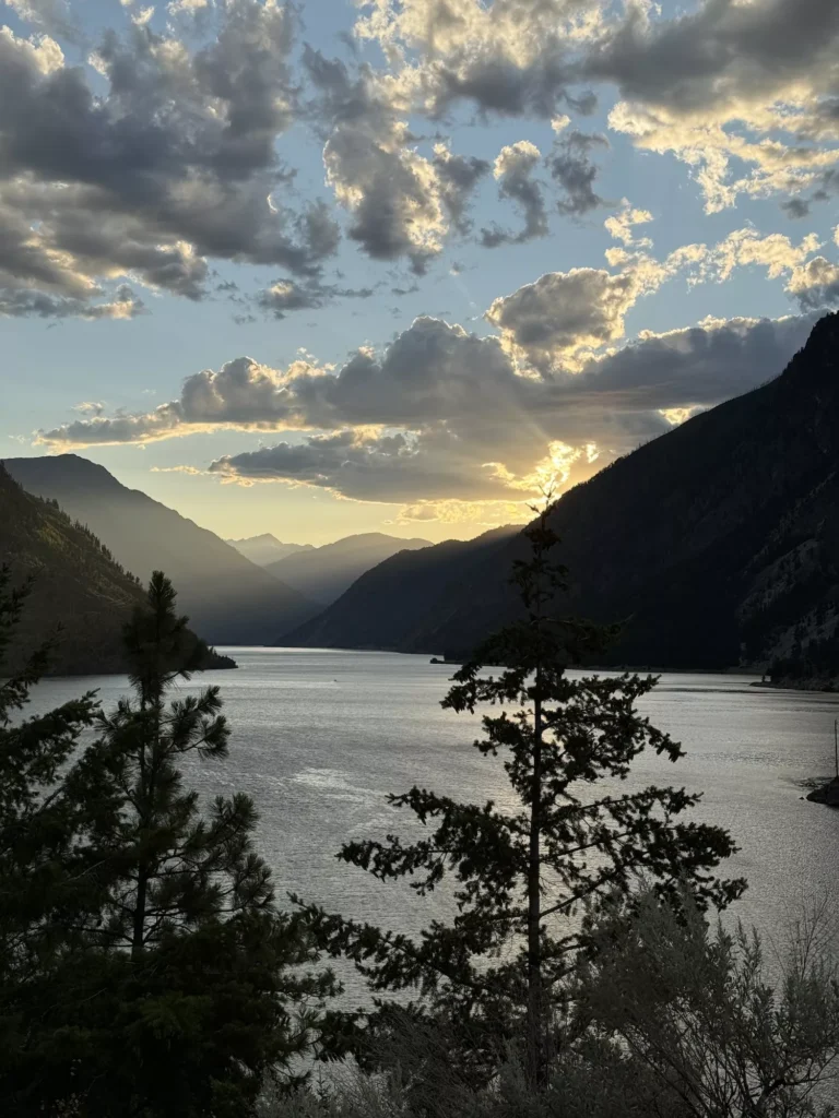 Gorgeous sunset over mountain