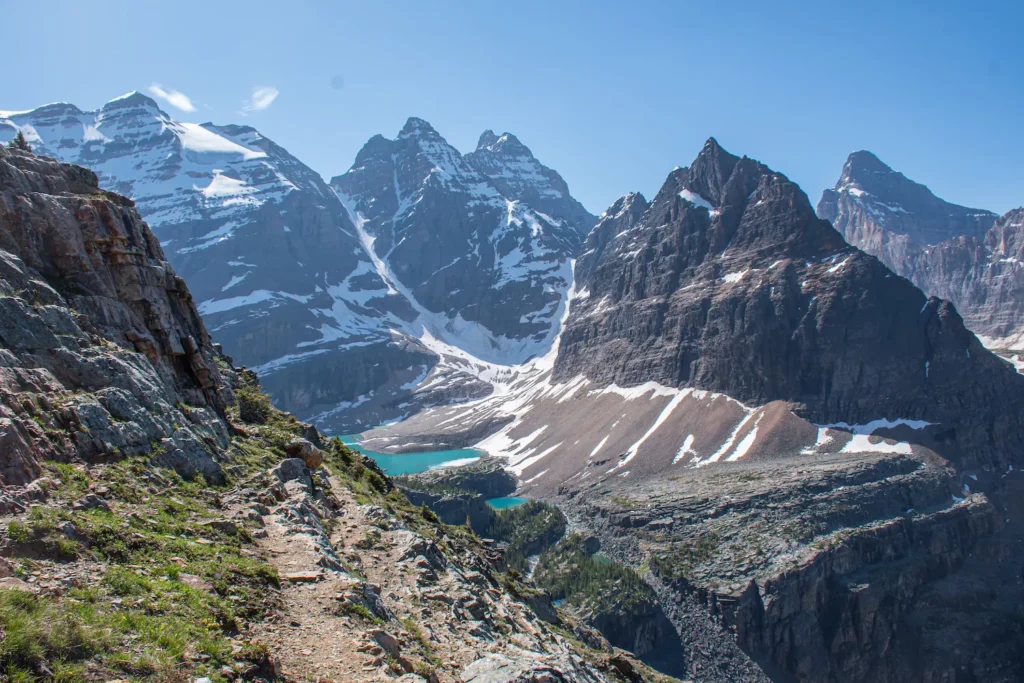 Trail over the huber ledges to Lake Oesa